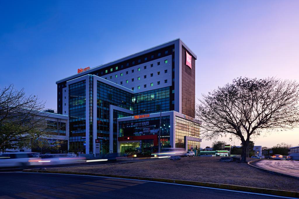 Ibis Cancun Centro Exterior foto