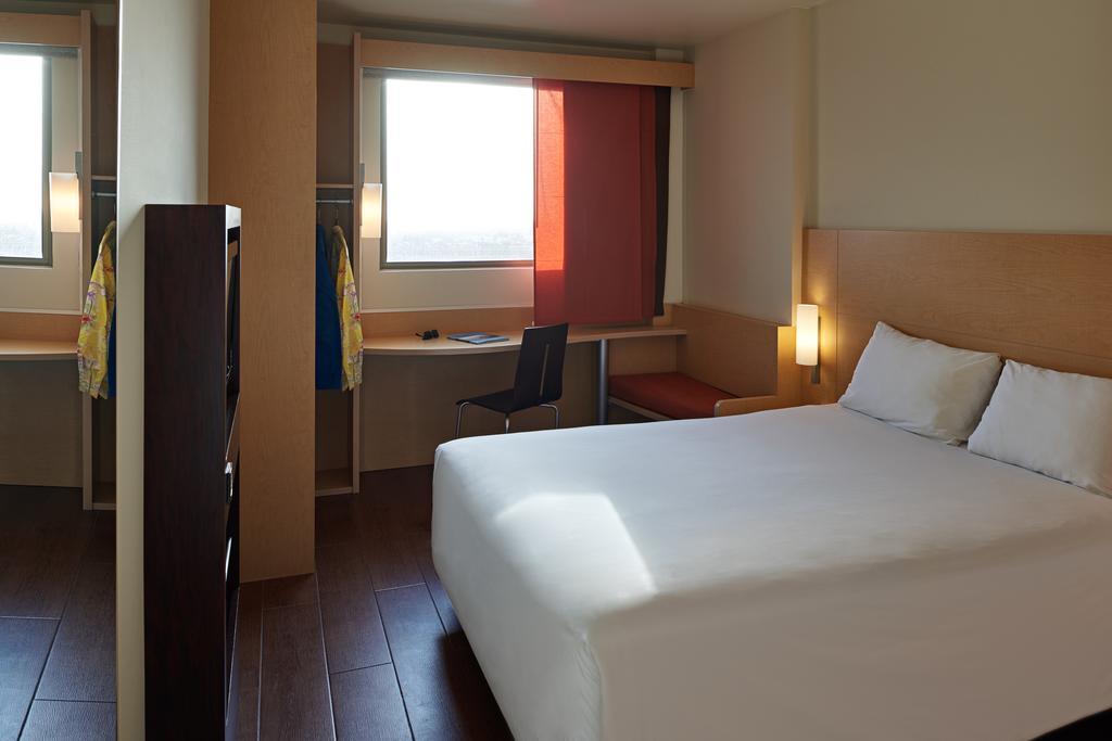 Ibis Cancun Centro Exterior foto