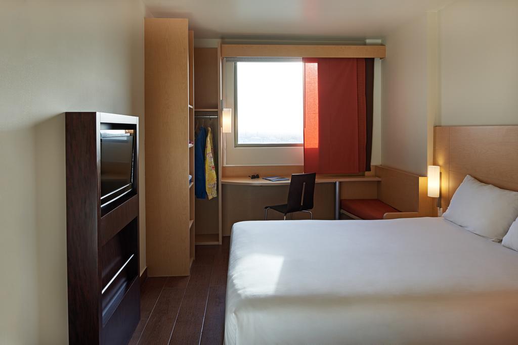 Ibis Cancun Centro Exterior foto